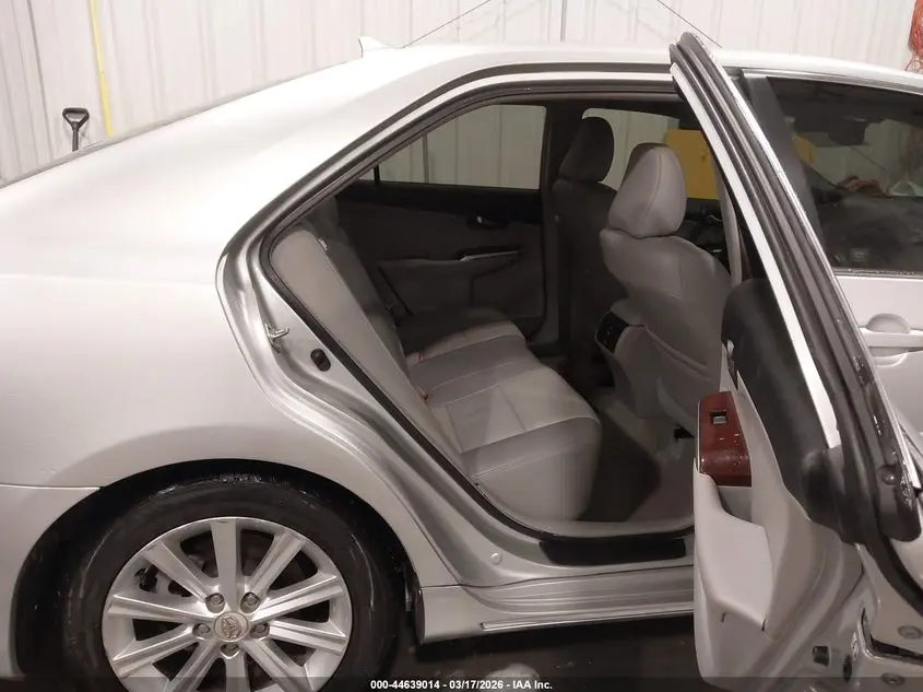 2012 TOYOTA CAMRY XLE V6