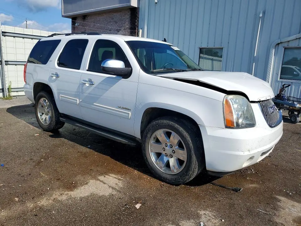 2013 GMC YUKON SLT  