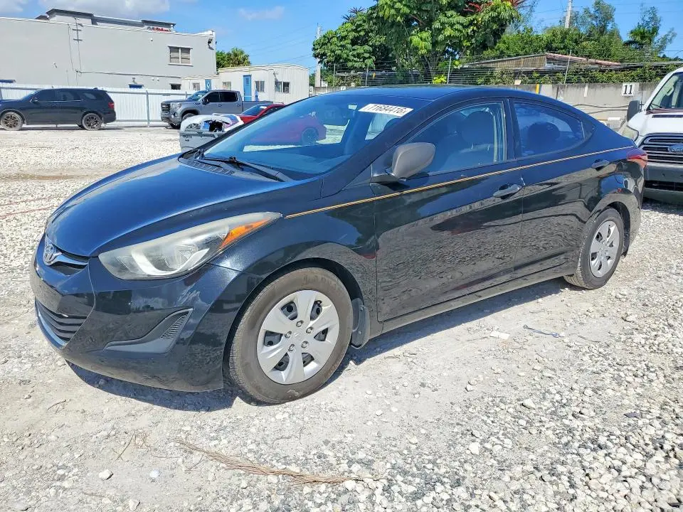 2016 HYUNDAI ELANTRA SE  