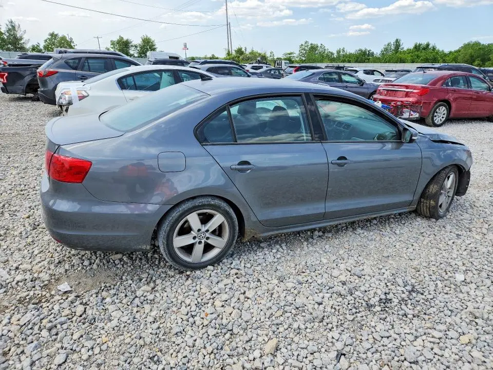 2011 VOLKSWAGEN JETTA TDI  