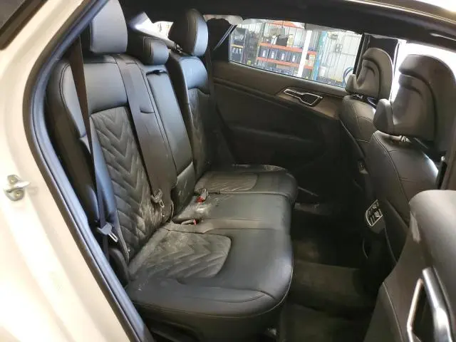 2023 KIA SPORTAGE X-PRO  