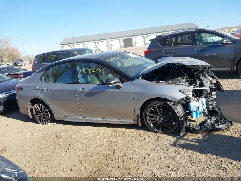 2023 TOYOTA CAMRY XSE