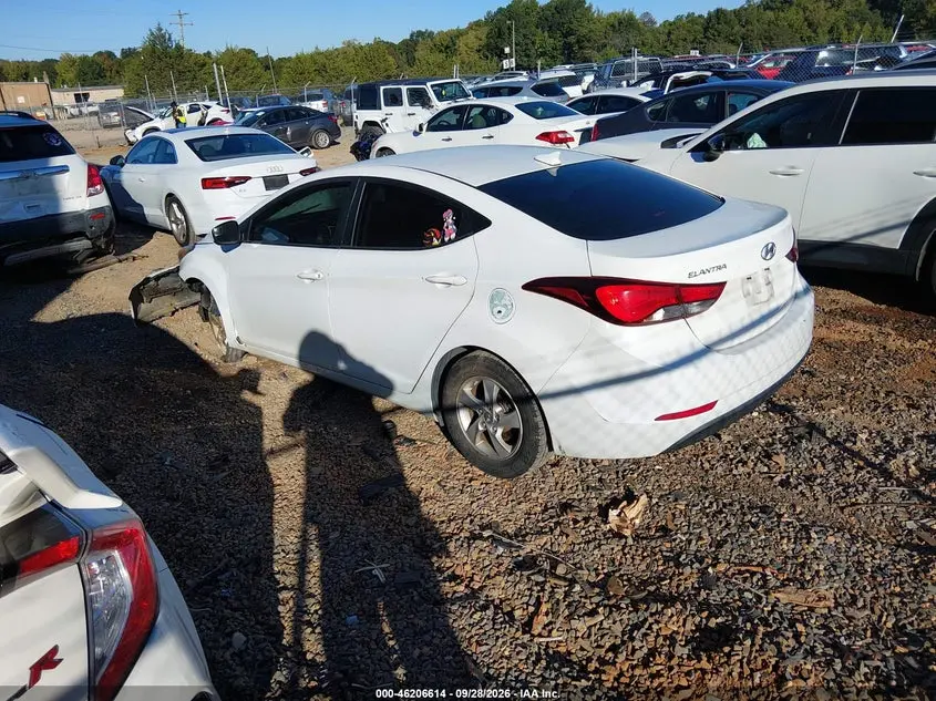 2015 HYUNDAI ELANTRA SE