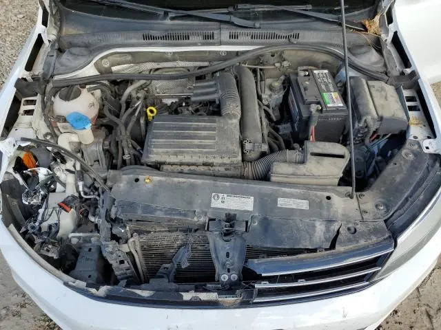 2016 VOLKSWAGEN JETTA SE  