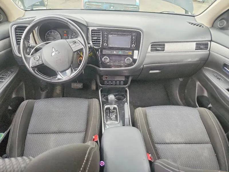 2017 MITSUBISHI OUTLANDER ES  