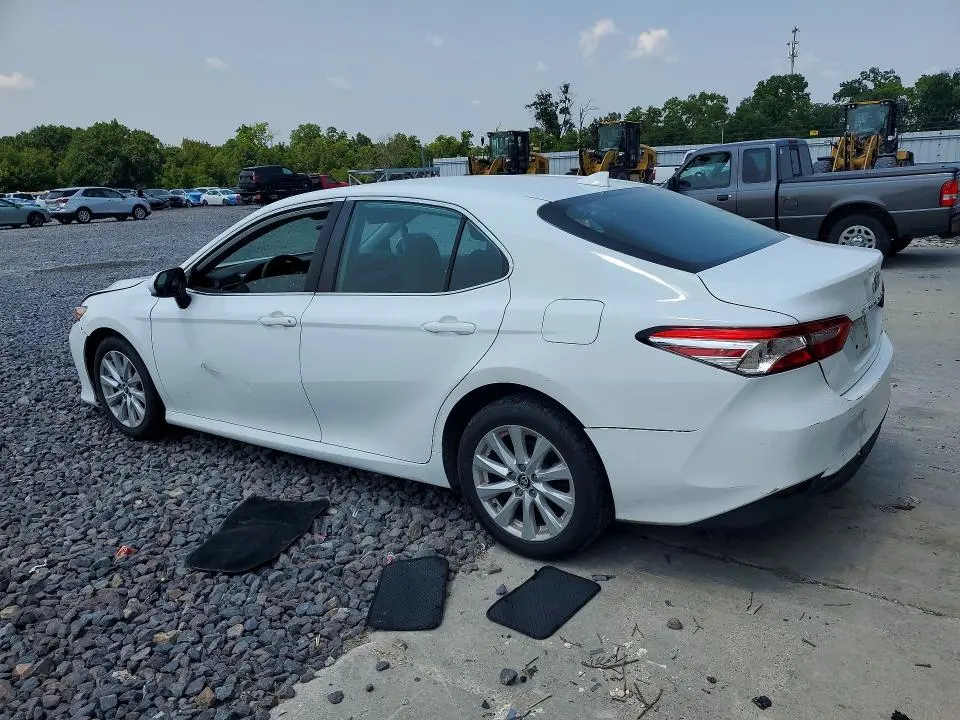 2020 TOYOTA CAMRY LE  