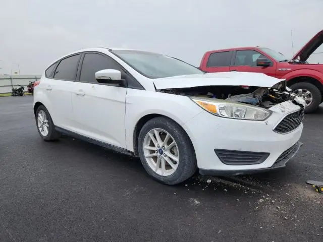 2015 FORD FOCUS SE  