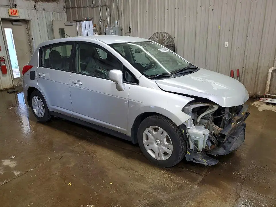 2011 NISSAN VERSA 1.8 S  