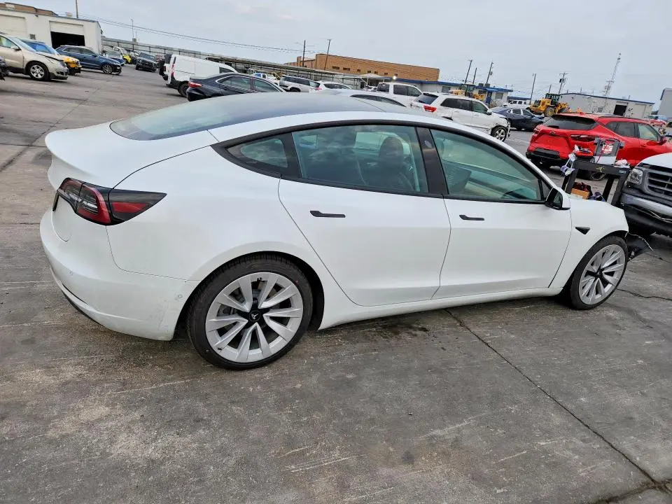 2021 TESLA MODEL 3   