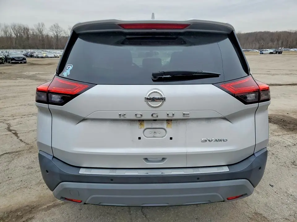 2021 NISSAN ROGUE SV  