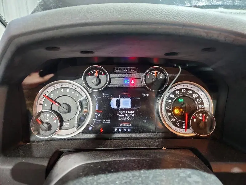 2015 RAM 1500 SLT  