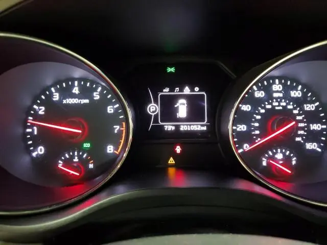2017 KIA SEDONA LX  