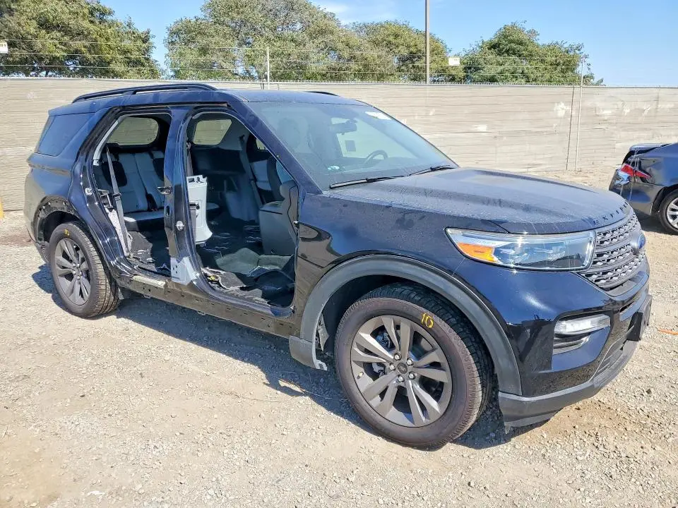 2021 FORD EXPLORER XLT  