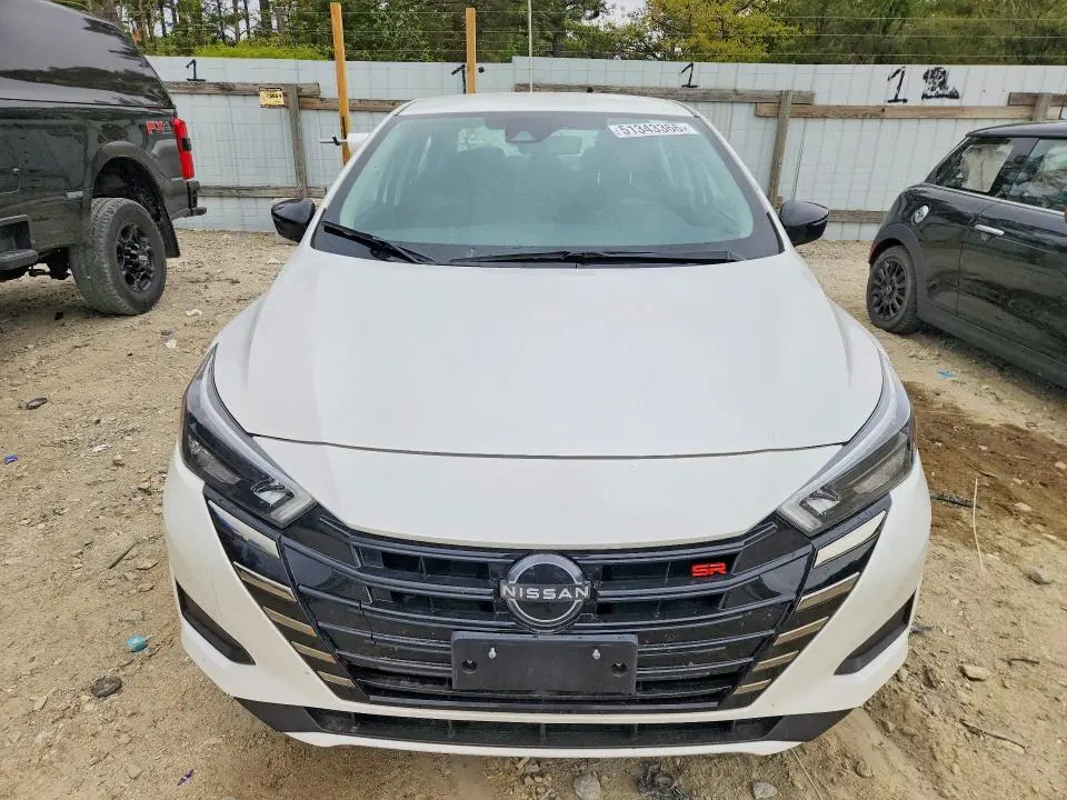 2024 NISSAN VERSA SR  