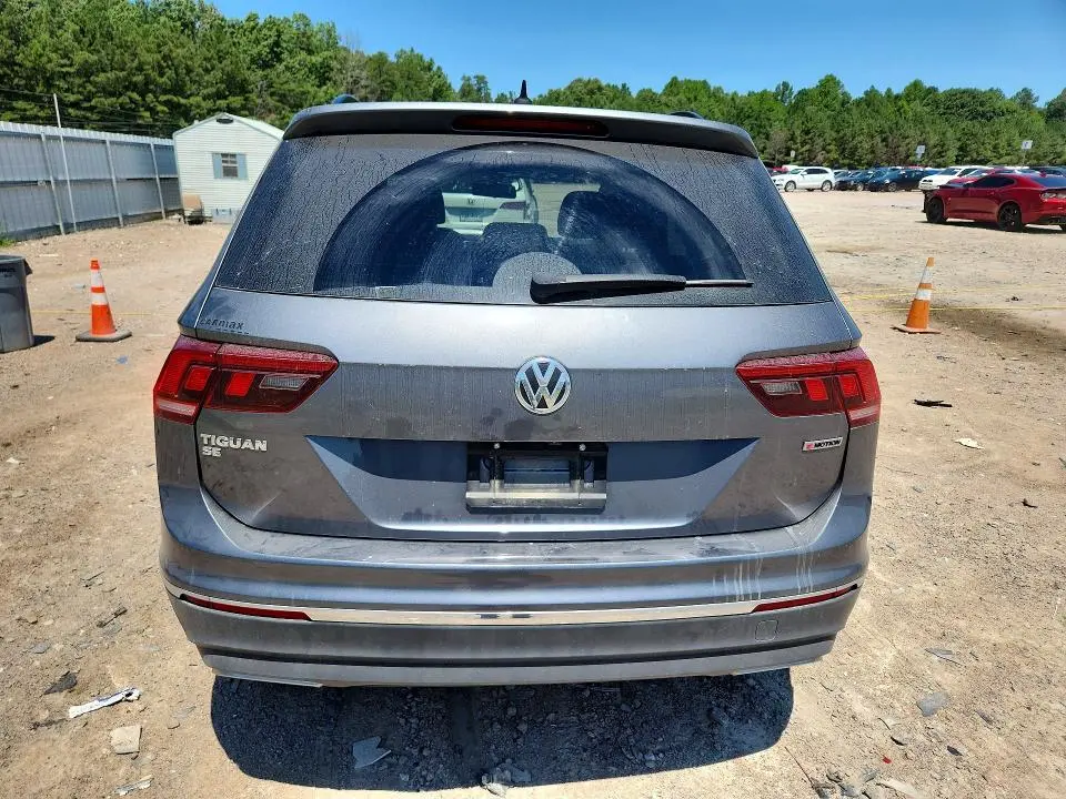 2021 VOLKSWAGEN TIGUAN SE  