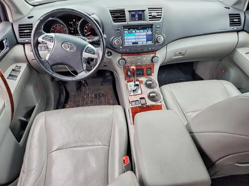 2011 TOYOTA HIGHLANDER LIMITED  