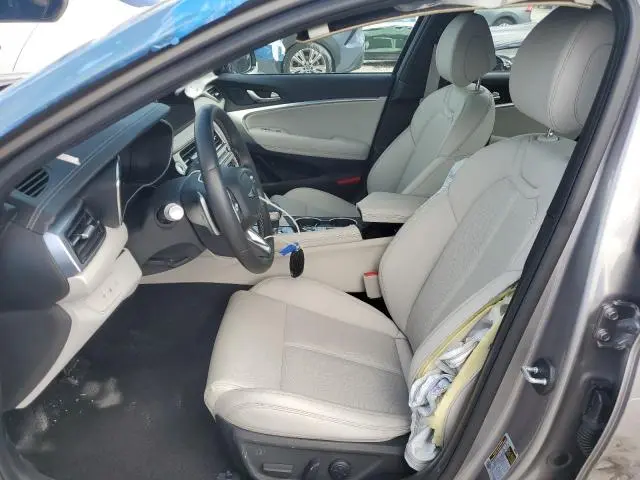 2025 GENESIS G70 BASE  