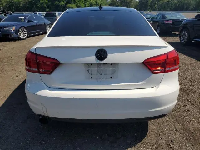 2015 VOLKSWAGEN PASSAT SE  