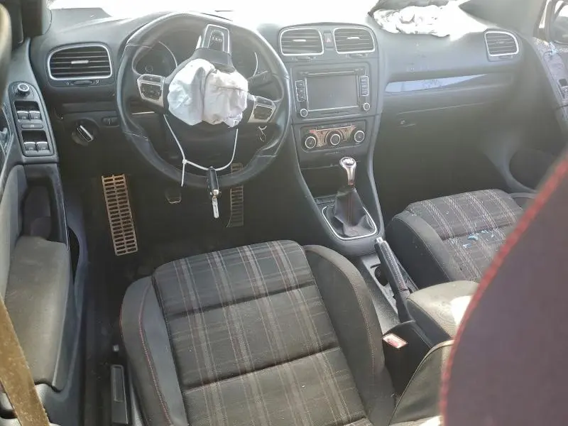 2013 VOLKSWAGEN GTI   