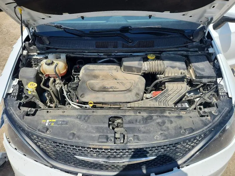 2022 CHRYSLER VOYAGER LX  