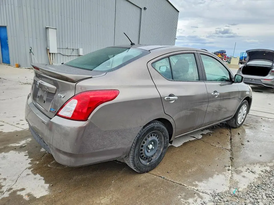 2016 NISSAN VERSA 1.6 SV  