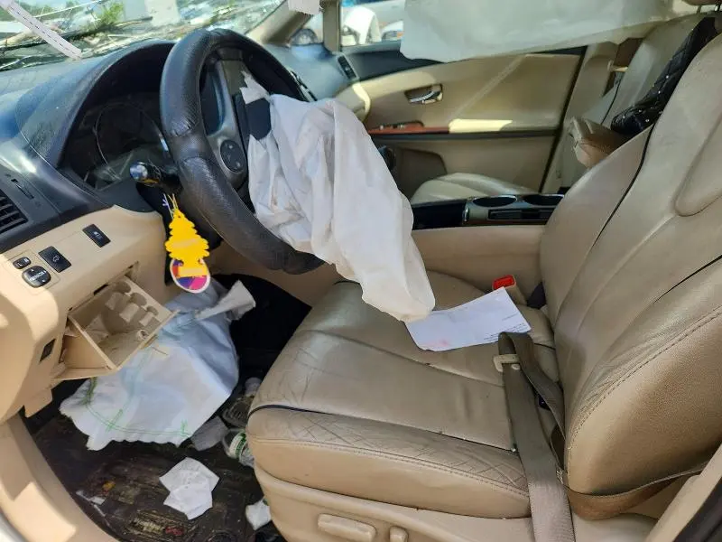 2013 TOYOTA VENZA XLE  
