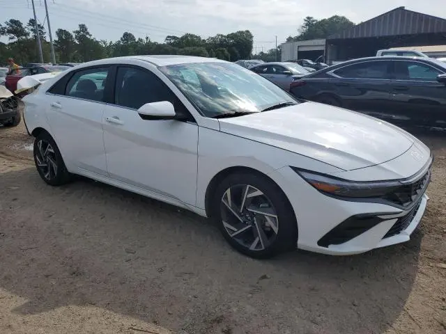 2024 HYUNDAI ELANTRA SEL  