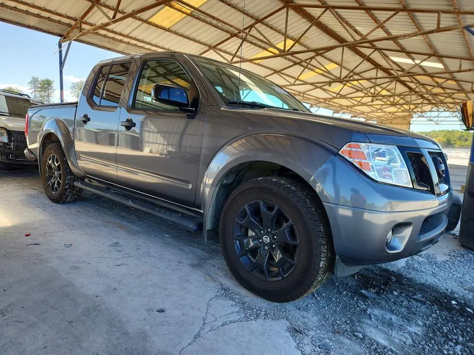 2021 NISSAN FRONTIER SV  
