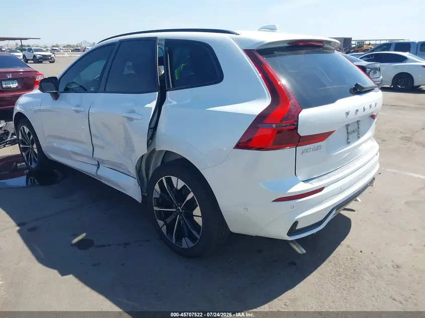 2026 VOLVO XC60 B5 PLUS