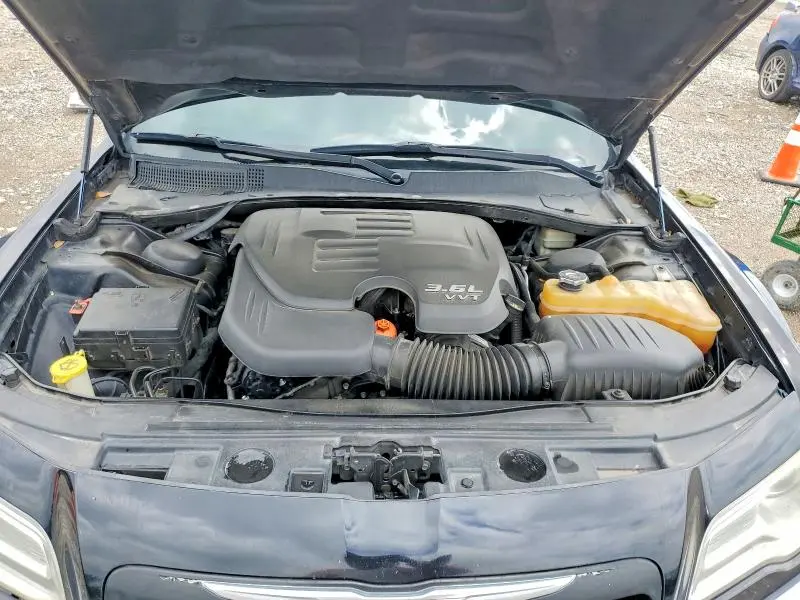 2013 CHRYSLER 300   