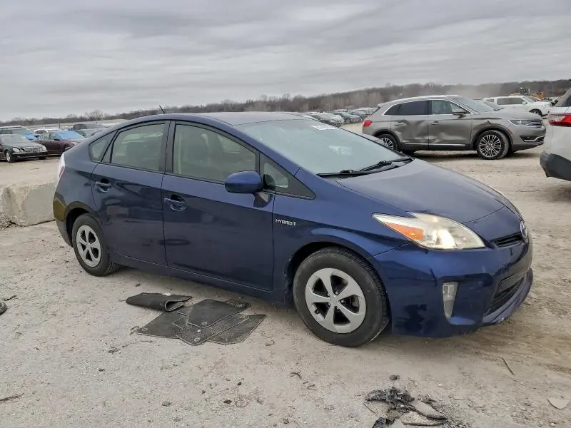 2014 TOYOTA PRIUS   