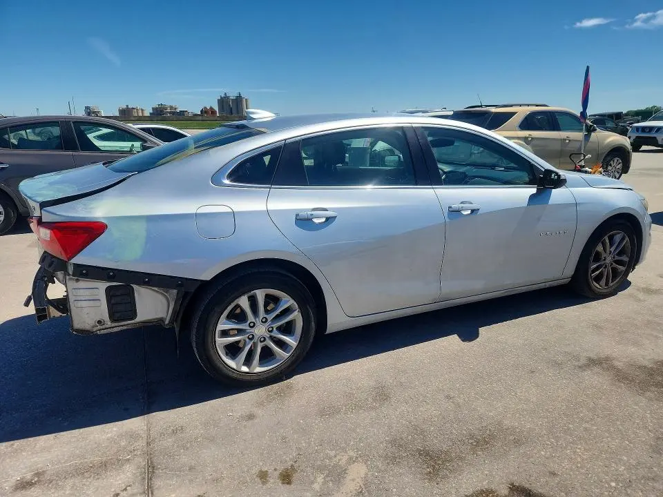 2017 CHEVROLET MALIBU LT  
