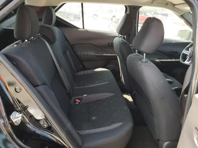 2020 NISSAN KICKS S