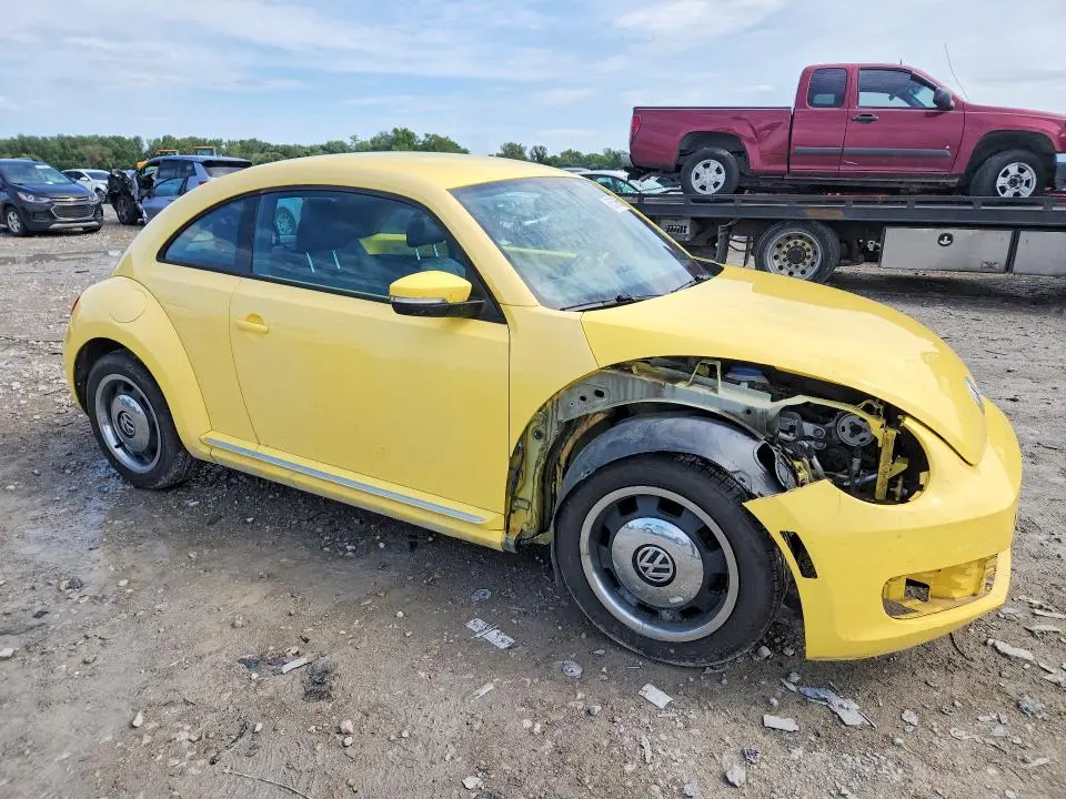 2012 VOLKSWAGEN BEETLE   