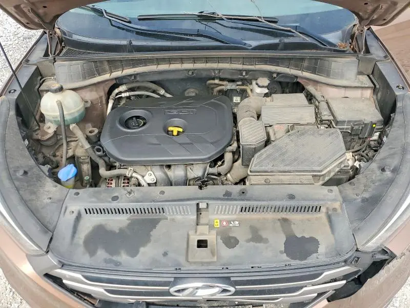 2016 HYUNDAI TUCSON SE  