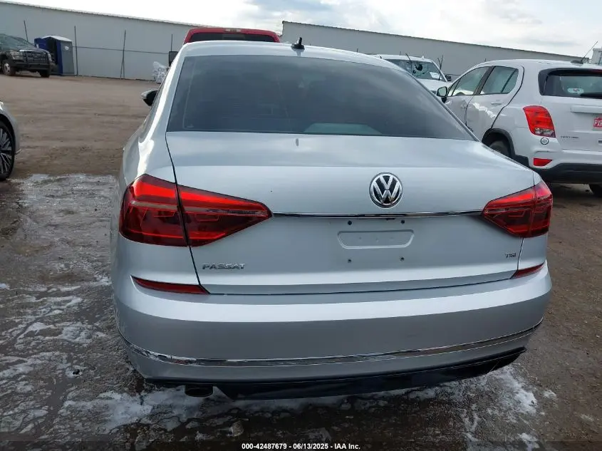 2017 VOLKSWAGEN PASSAT 1.8T R-LINE