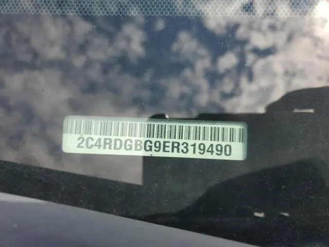 2014 DODGE GRAND CARAVAN SE  