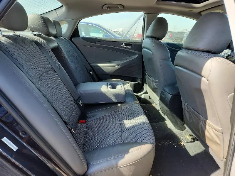2011 HYUNDAI SONATA SE  