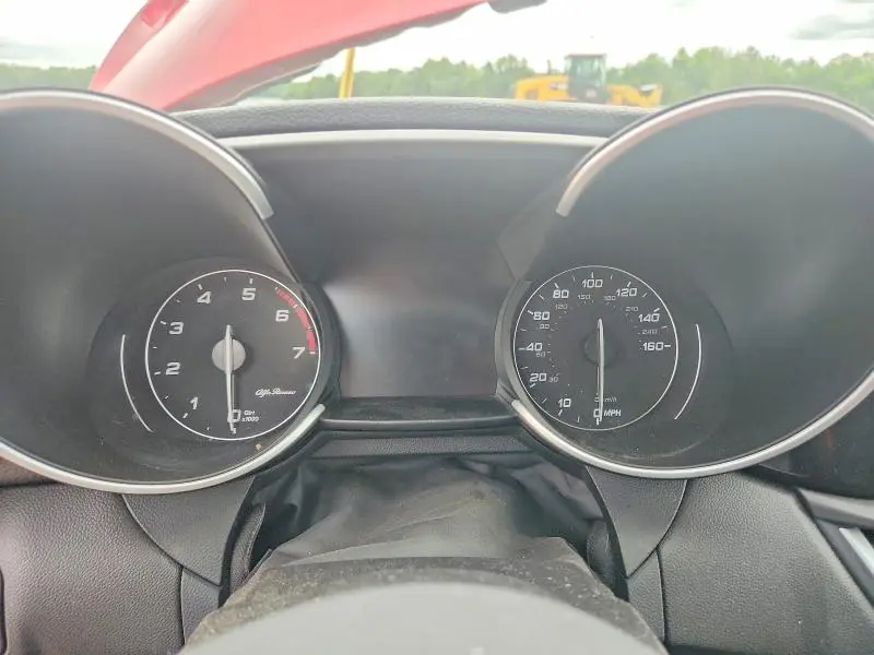 2022 ALFA ROMEO GIULIA   