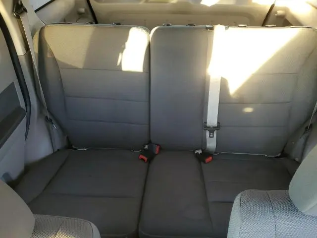 2010 FORD ESCAPE XLT  