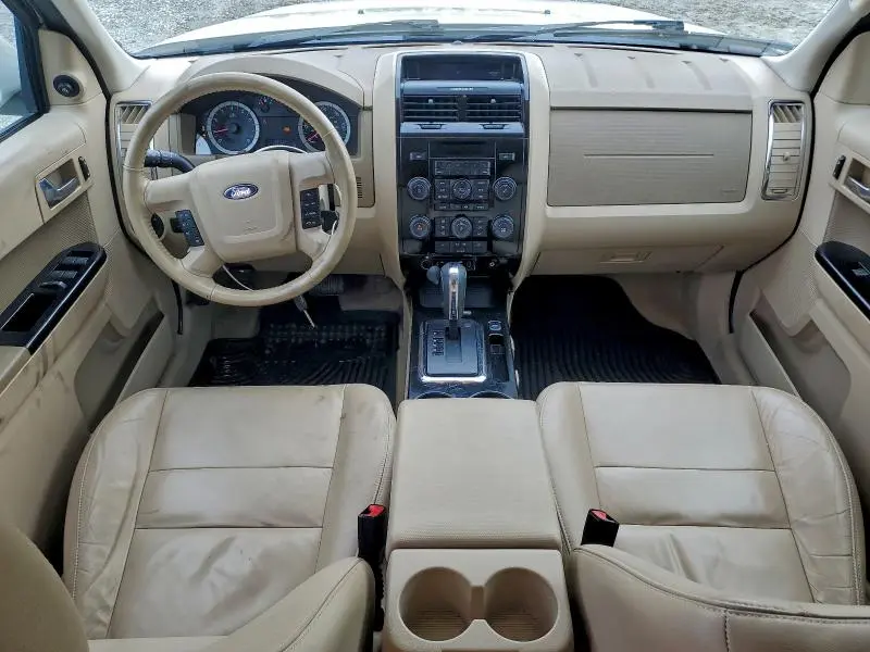 2011 FORD ESCAPE LIMITED  