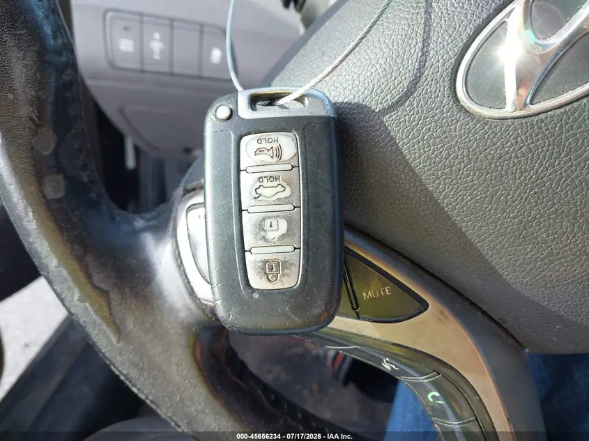 2013 HYUNDAI ELANTRA LIMITED