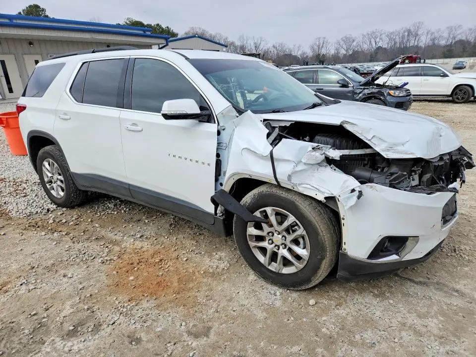 2020 CHEVROLET TRAVERSE LT  