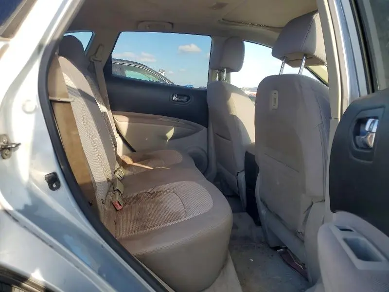 2013 NISSAN ROGUE S  
