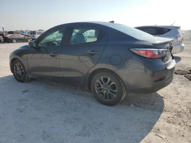 2019 TOYOTA YARIS L  