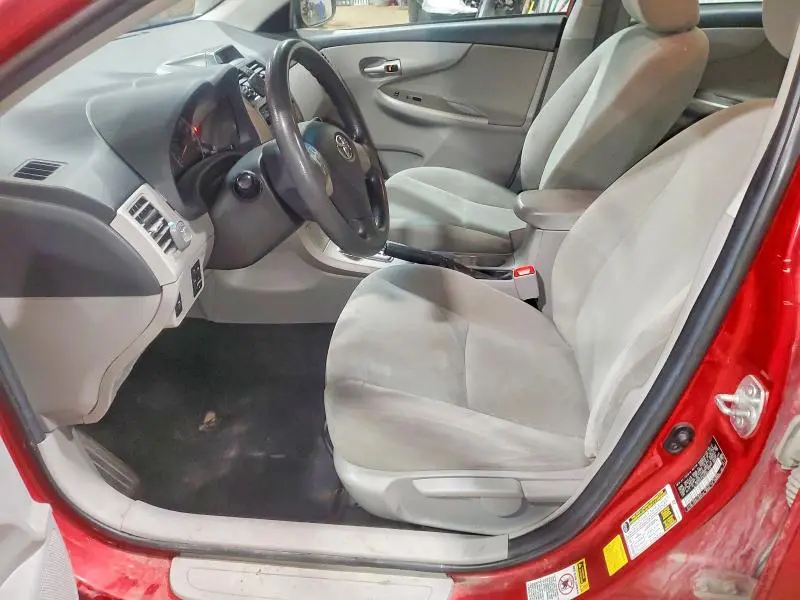 2013 TOYOTA COROLLA BASE  