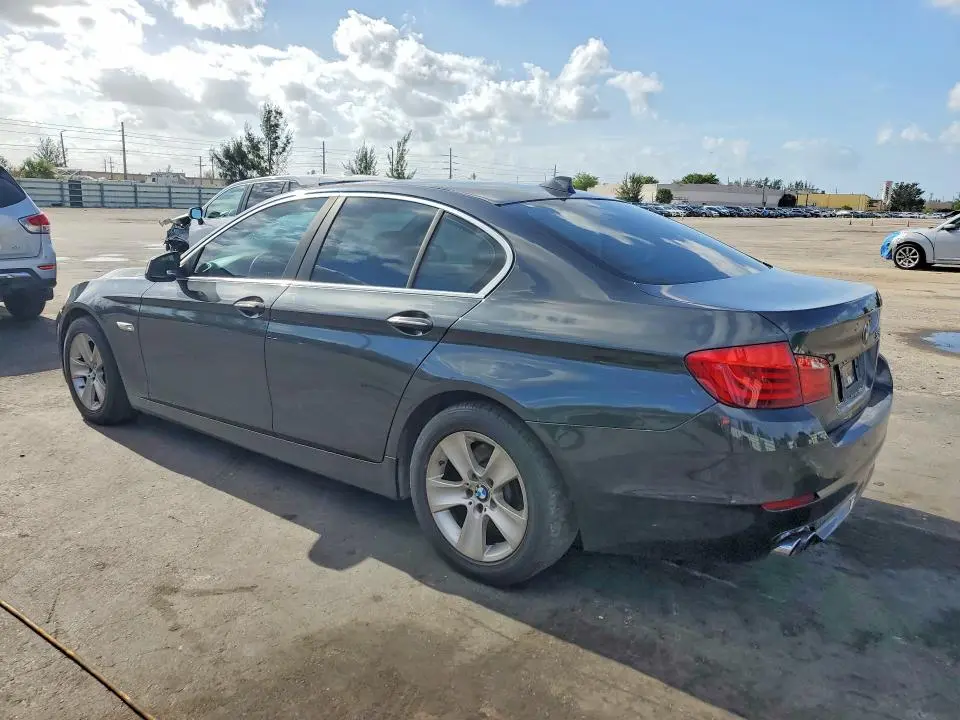 2011 BMW 528 I  