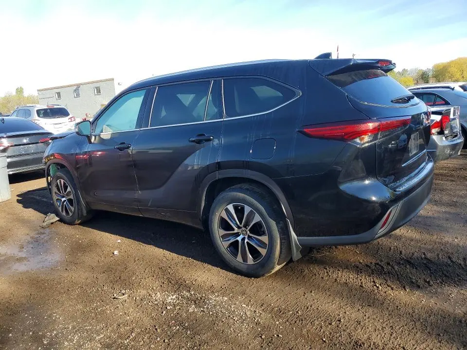 2020 TOYOTA HIGHLANDER XLE  