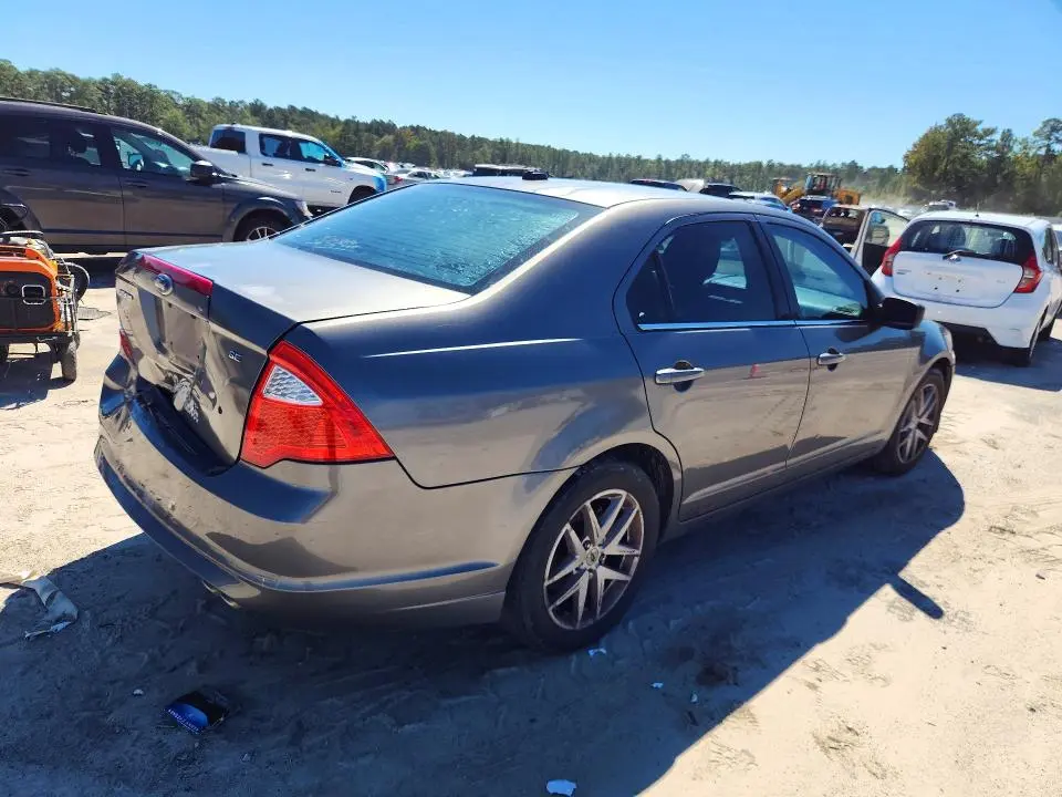 2010 FORD FUSION SE  