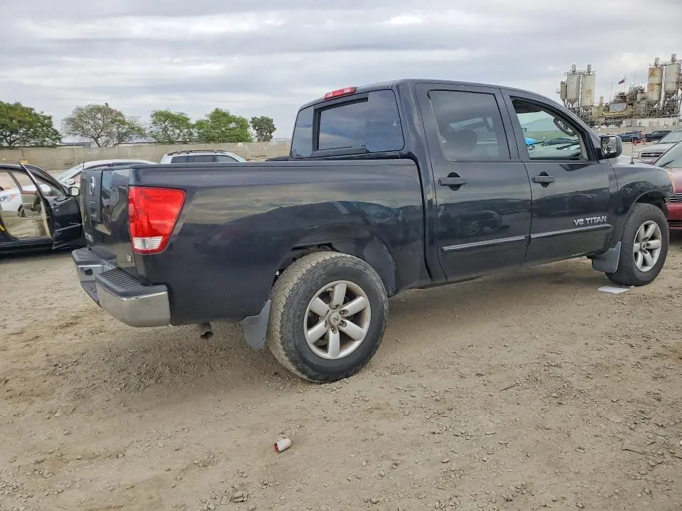 2011 NISSAN TITAN S  